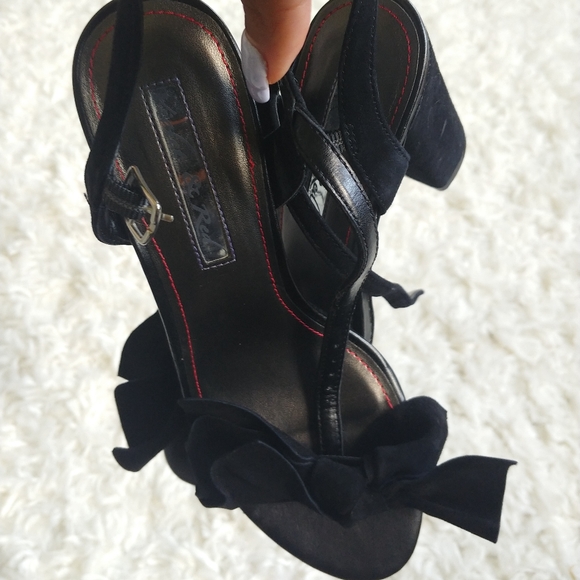 Sandals - Picture 2 of 2